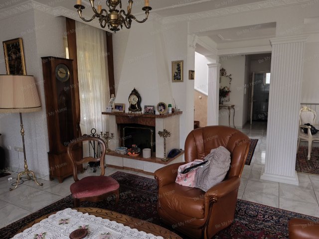 Eladó családi ház, Gödöllőn 170 M Ft, 5+1 szobás