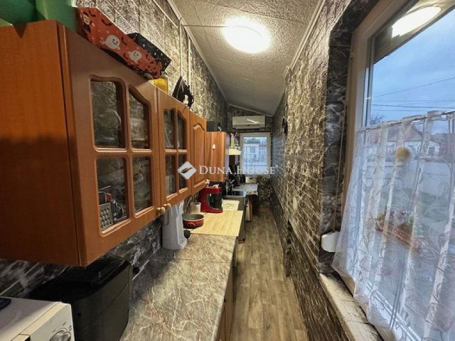 Eladó családi ház, Nagyvenyimen 39.5 M Ft, 3 szobás