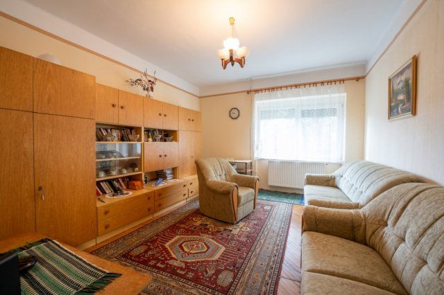 Eladó családi ház, Székesfehérvárott 88.5 M Ft, 3 szobás