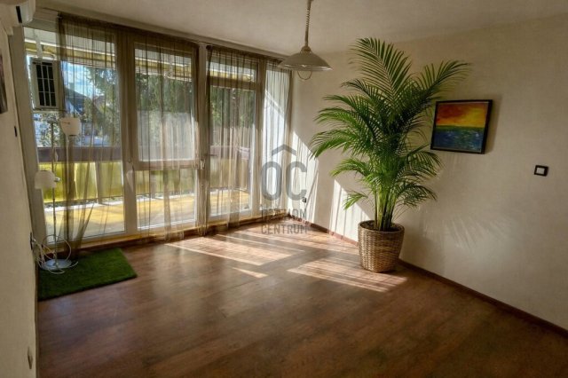 Eladó nyaraló, Balatonfüreden 37.9 M Ft, 1 szobás