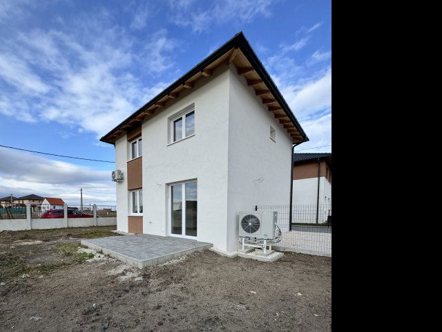 Eladó családi ház, Vácrátóton 79.9 M Ft, 4 szobás