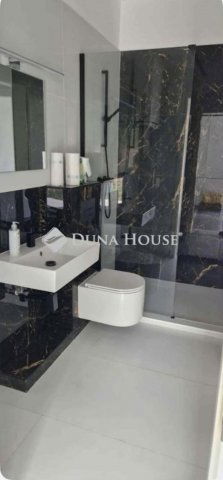 Eladó téglalakás, Pécsett 41.9 M Ft, 2 szobás