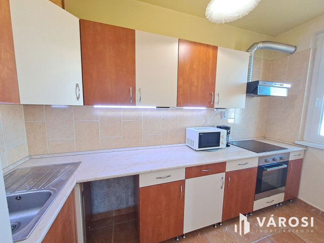 Eladó panellakás, Debrecenben 65 M Ft, 2 szobás