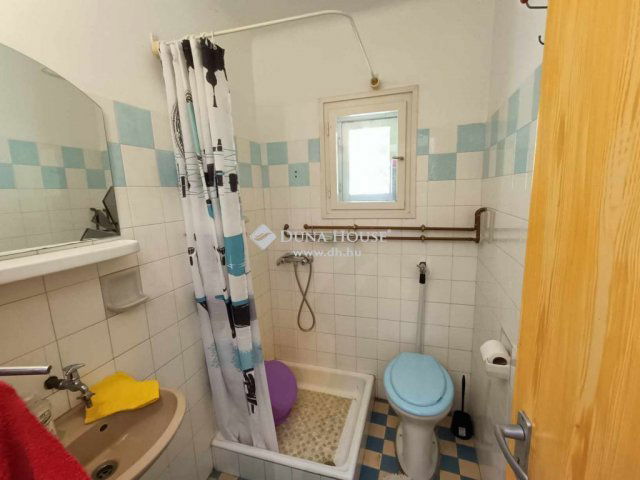 Eladó nyaraló, Lakitelken 19.99 M Ft, 3 szobás