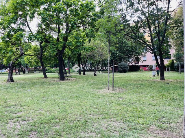 Eladó téglalakás, Budapesten, XV. kerületben 69.5 M Ft, 2 szobás