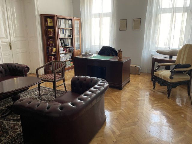 Eladó téglalakás, Budapesten, VI. kerületben 169 M Ft, 5 szobás