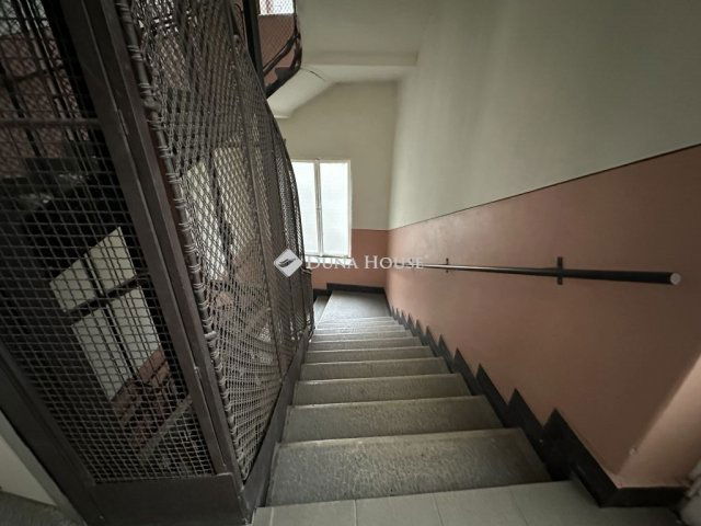 Eladó téglalakás, Budapesten, XII. kerületben 139 M Ft, 3 szobás