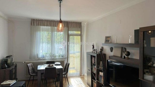 Eladó téglalakás, Kecskeméten 43.5 M Ft, 2 szobás