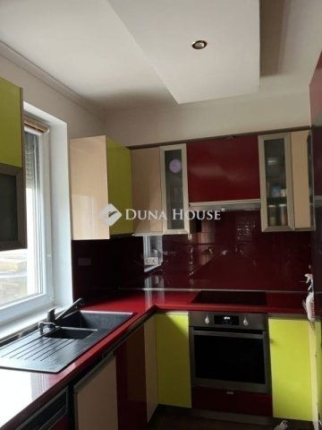 Eladó családi ház, Budapesten, XVIII. kerületben 125 M Ft