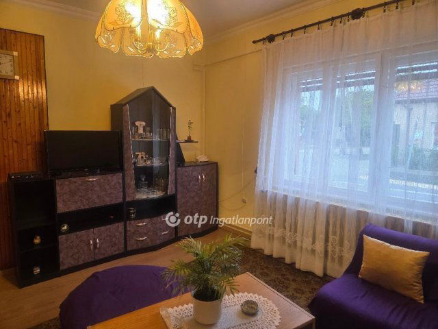 Eladó családi ház, Abonyban 41.9 M Ft, 4 szobás