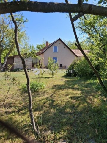 Eladó családi ház, Pusztaszeren 85 M Ft, 4 szobás