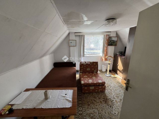 Eladó ikerház, Velencén 38.9 M Ft, 2 szobás