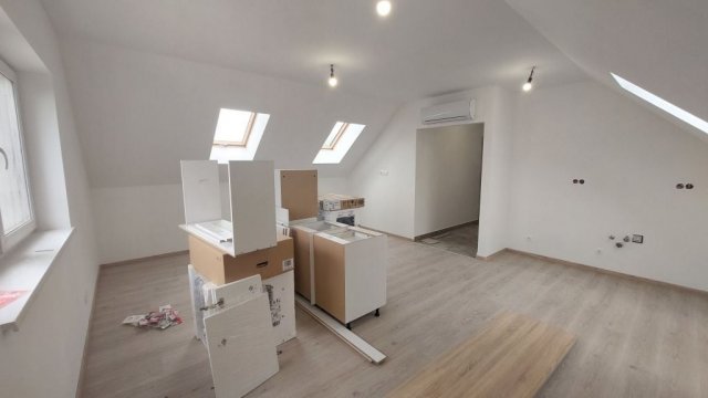 Eladó téglalakás, Besnyőn 39.9 M Ft, 2+1 szobás