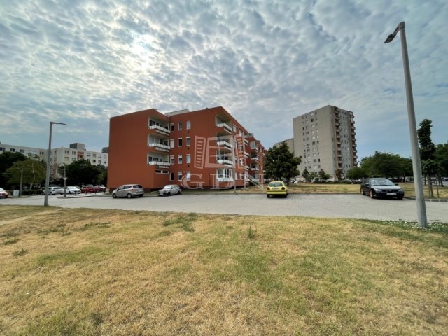 Kiadó téglalakás, albérlet, Székesfehérvárott 150 E Ft / hó