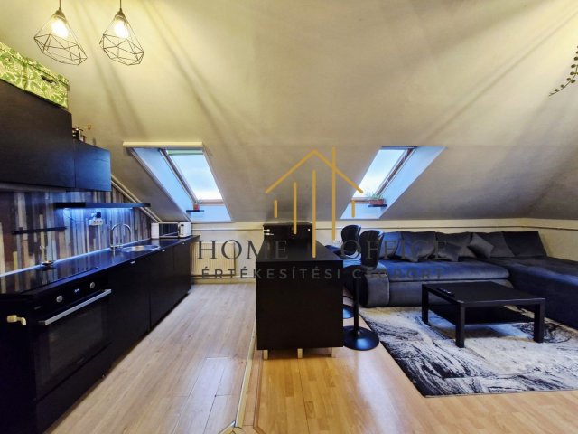 Eladó téglalakás, Debrecenben 69.9 M Ft, 4 szobás