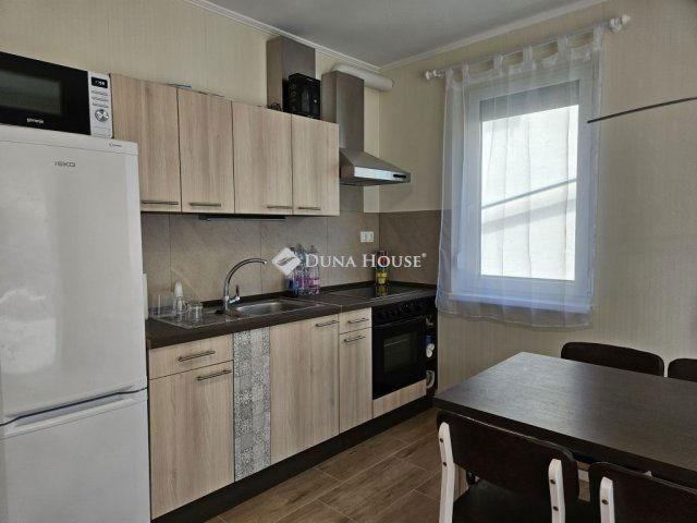 Eladó családi ház, Orfűn 89.9 M Ft, 3 szobás