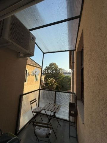 Eladó téglalakás, Pécsett 48 M Ft, 2 szobás