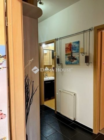 Eladó téglalakás, Budapesten, XVIII. kerületben 68.9 M Ft