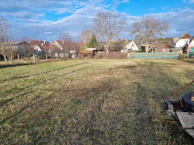 Eladó telek, Siófokon 74.9 M Ft / költözzbe.hu