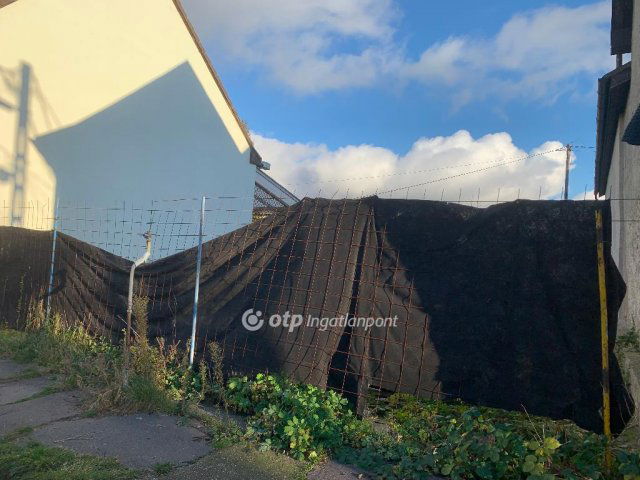 Eladó telek, Egerben 37 M Ft / költözzbe.hu