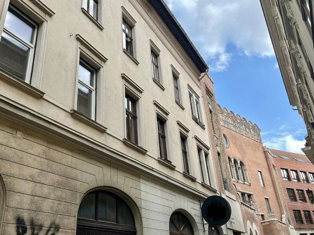 Eladó téglalakás, Budapesten, VII. kerületben, Dob utcában