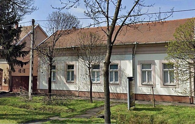 Kiadó családi ház, albérlet, Békéscsabán 150 E Ft / hó