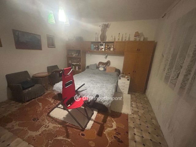 Eladó családi ház, Biharnagybajomban 8.5 M Ft, 2 szobás