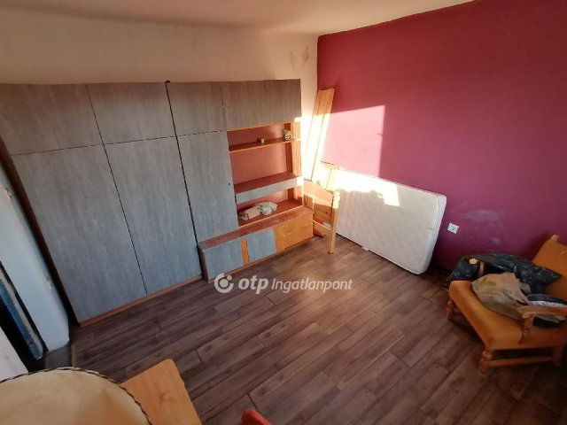 Eladó családi ház, Hajdúsámsonon 12.9 M Ft, 1 szobás