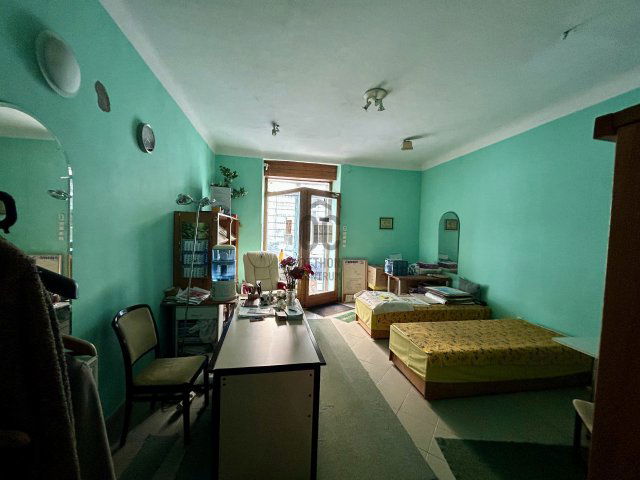 Eladó iroda, Budapesten, XI. kerületben 65 M Ft