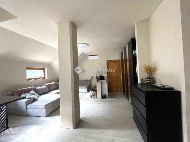 Eladó családi ház, Fóton 229 M Ft, 7 szobás