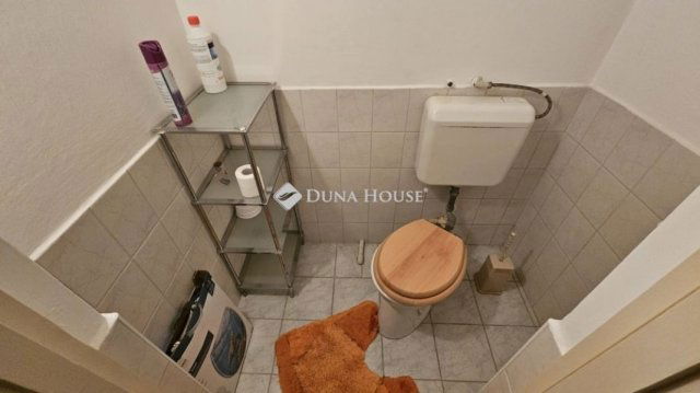 Eladó családi ház, Székesfehérvárott 135 M Ft, 5 szobás