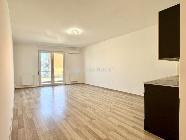 Kiadó téglalakás, albérlet, Szombathelyen 139 E Ft / hó