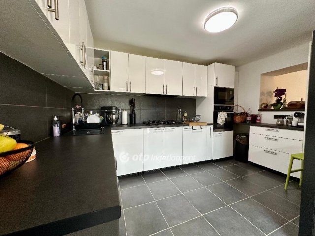 Eladó családi ház, Pilisen 58 M Ft, 3 szobás