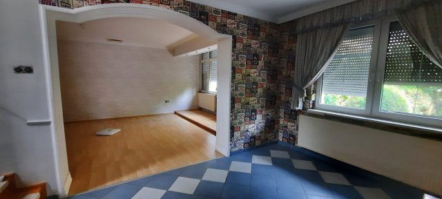 Eladó ikerház, Nyíregyházán 90 M Ft, 4 szobás