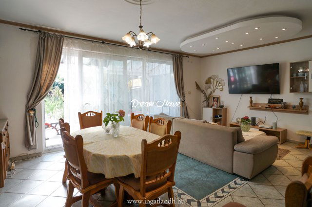 Eladó családi ház, Nyíregyházán 84.9 M Ft, 5 szobás