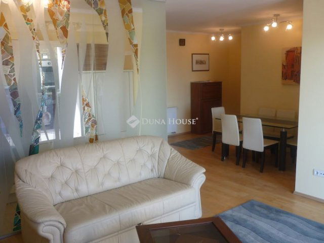 Kiadó téglalakás, albérlet, III. kerületben, Nagyszombat utcában