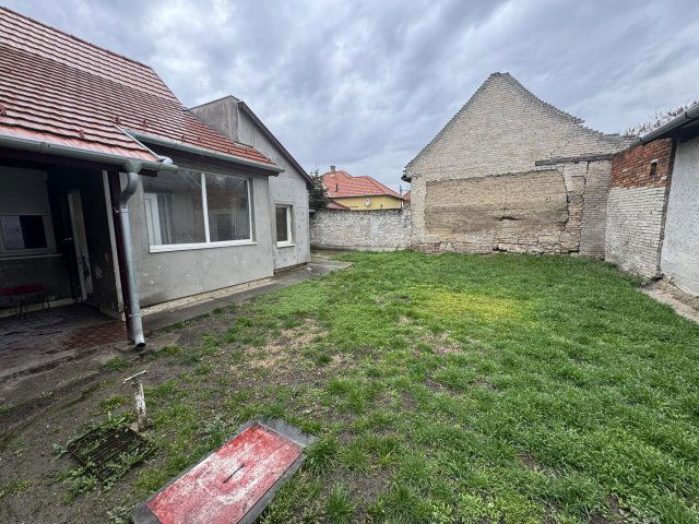 Eladó családi ház, Budapesten, XXIII. kerületben, Zeller utcában