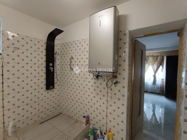 Eladó családi ház, Tápiószentmártonon 38 M Ft, 3 szobás