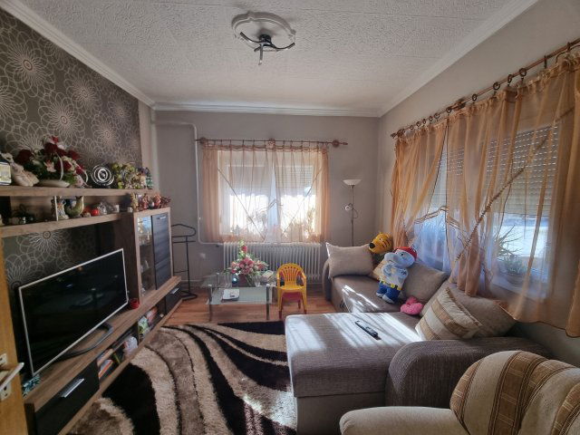 Eladó családi ház, Ongán 49.99 M Ft, 3 szobás