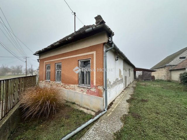 Eladó családi ház, Györkönyön 24.5 M Ft, 3 szobás