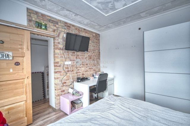 Eladó családi ház, Budapesten, XVIII. kerületben 79.9 M Ft