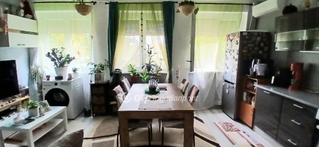 Eladó téglalakás, Budapesten, XXI. kerületben 44.9 M Ft