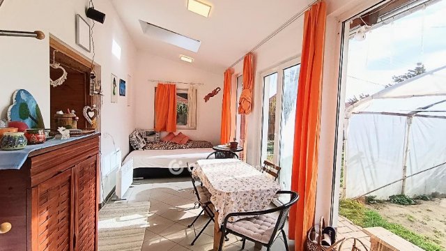 Eladó családi ház, Jászfényszarun 39.9 M Ft, 2 szobás