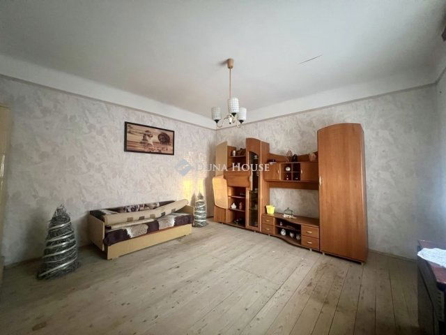 Eladó családi ház, Újhartyánon 50 M Ft, 3 szobás