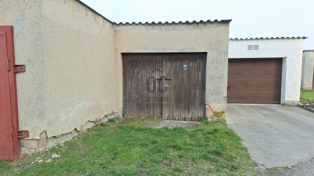 Eladó garázs, Szekszárdon 6 M Ft / költözzbe.hu