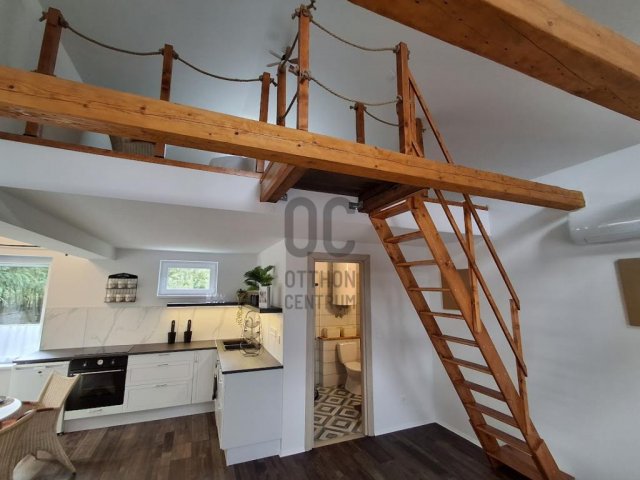 Eladó családi ház, Cegléden 56.5 M Ft, 2 szobás