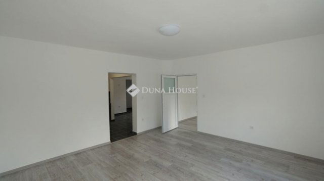 Eladó családi ház, Zalaszentivánon 130 M Ft, 2 szobás