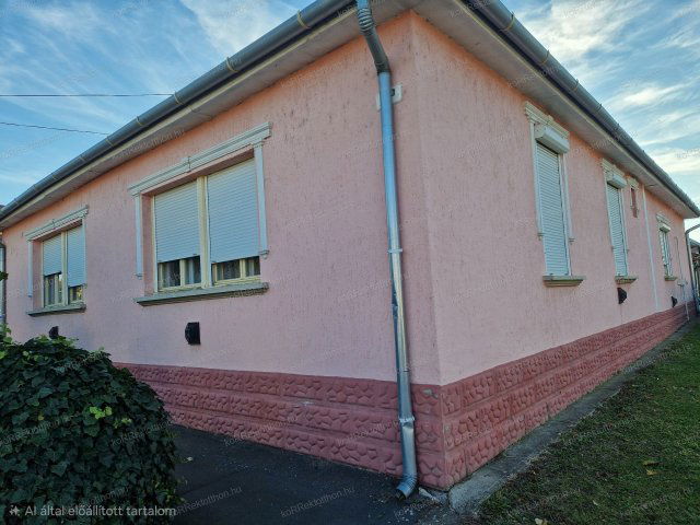 Eladó családi ház, Jászberényben 44.9 M Ft, 3 szobás
