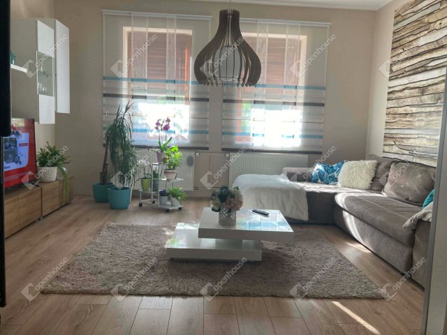 Eladó sorház, Celldömölkön 43.9 M Ft, 3 szobás