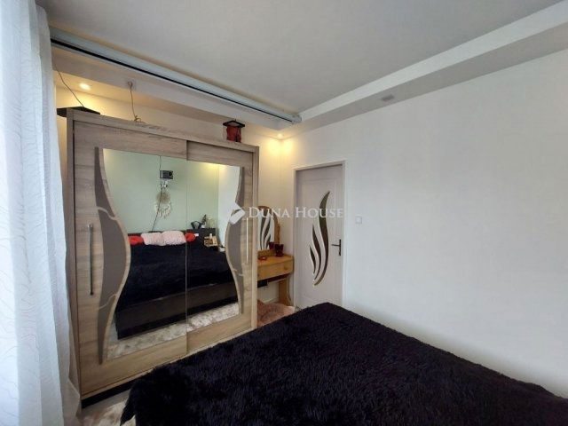 Eladó panellakás, Budapesten, XVIII. kerületben 77.1 M Ft